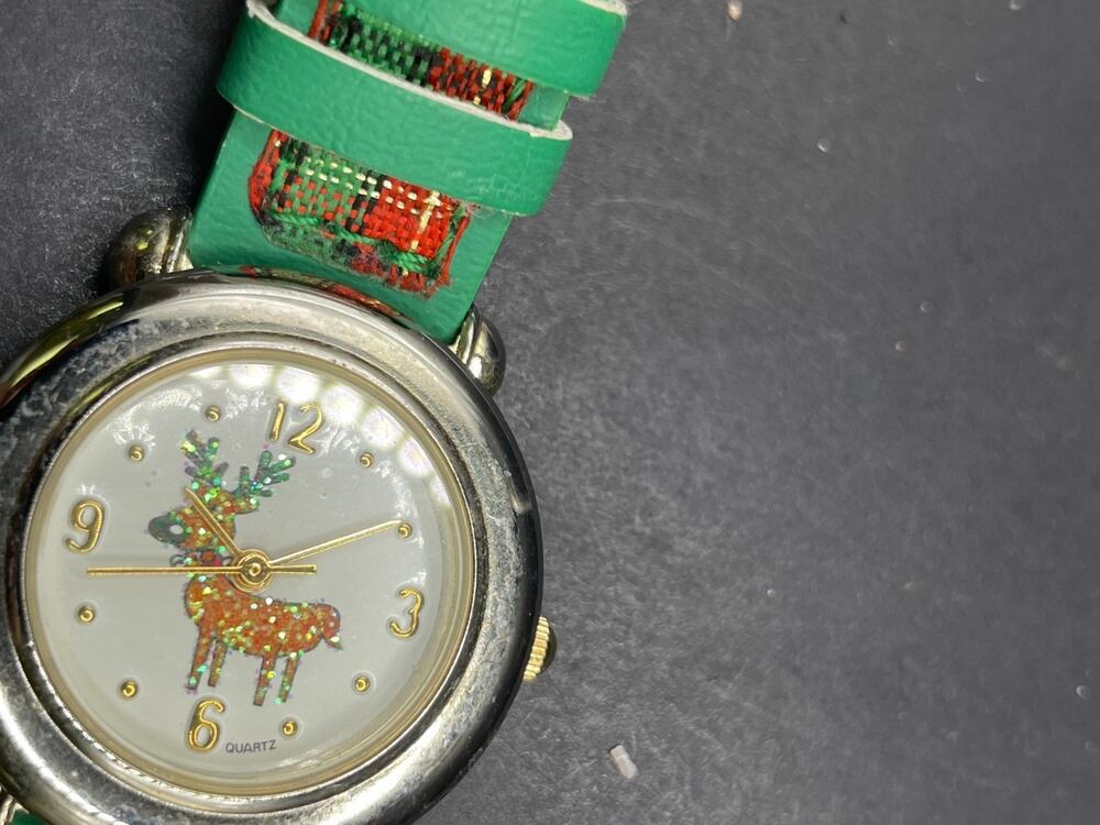 Vintage Holiday Lane Glitter Reindeer Watch Green / Red Plaid Band 29MM